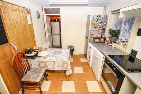 4 Bentley Walk, Corby, NN18 0PG