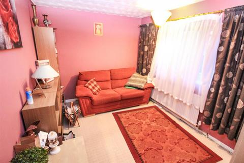 4 Bentley Walk, Corby, NN18 0PG