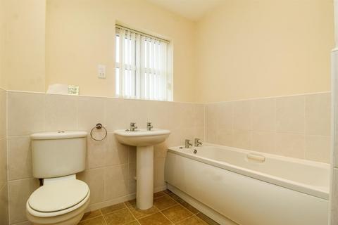 2 bedroom apartment for sale, Church Gardens, Wakefield WF4