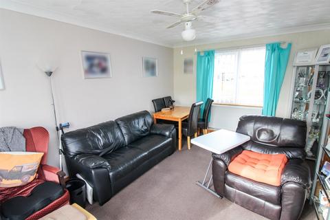 11 Willetts Close, Corby, NN17 1HU
