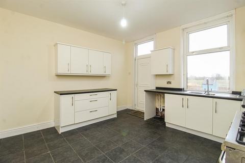 2 bedroom terraced house for sale - Aberford Road, Wakefield WF3