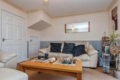 54 Borrowdale Crescent, Leeds, LS12 2JB