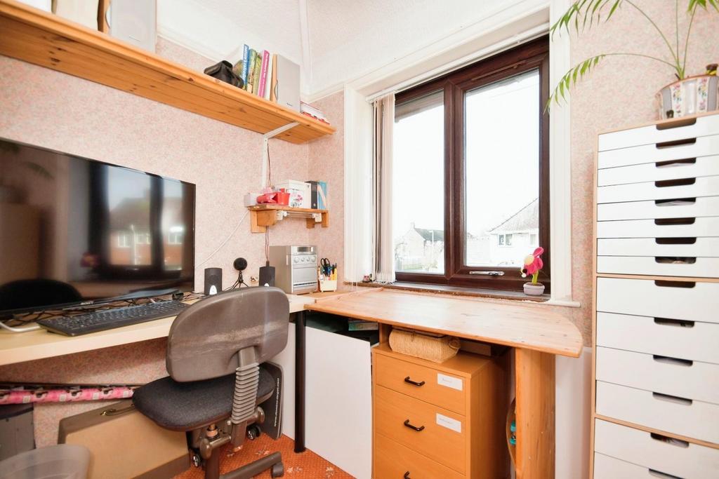 BEDROOM 3.jpg