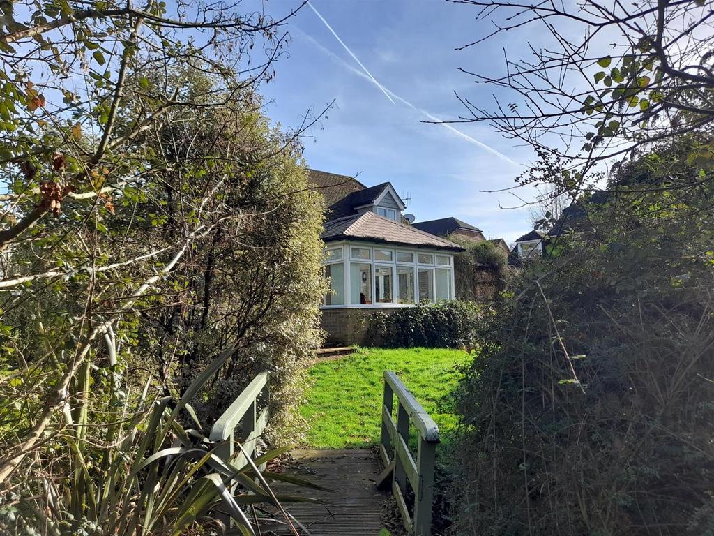 Rear garden 3.jpg