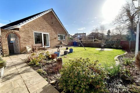 2 bedroom detached bungalow for sale, Rectory Lane, Thurnscoe, Rotherham, S63 0RS