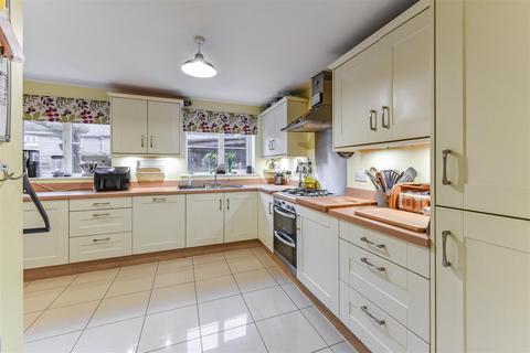 5 bedroom detached house for sale, St. Georges Road, Denmead