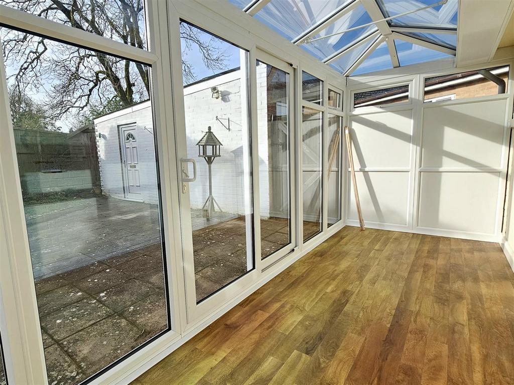 Rear Porch/Conservatory