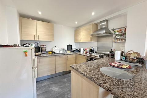 1 bedroom flat for sale - Silver Street, Enfield