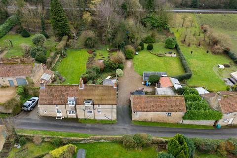 2 bedroom cottage for sale, Burton Terrace, Ruston, Scarborough