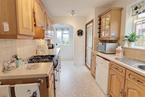 47 Barnwood Avenue, Gloucester, GL4 3AE