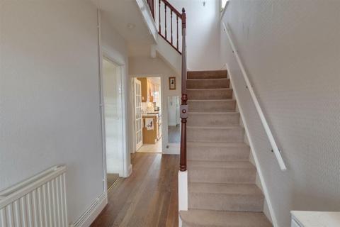 47 Barnwood Avenue, Gloucester, GL4 3AE