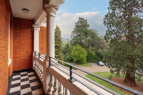 2 bedroom flat for sale, Prospect House, Grove Close, Epsom