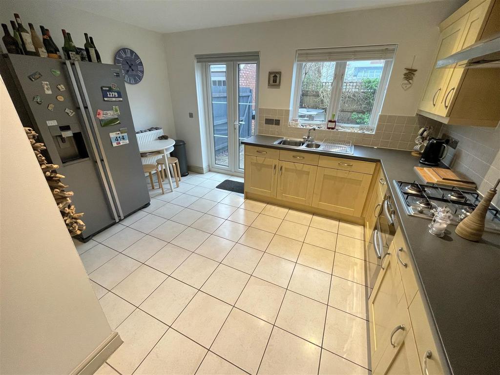 Kitchen/Breakfast Room