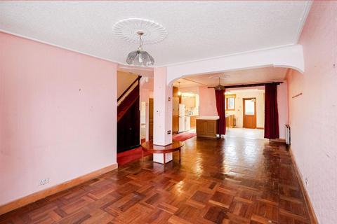 25 Denner Road, London, E4 7SQ