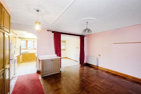 25 Denner Road, London, E4 7SQ