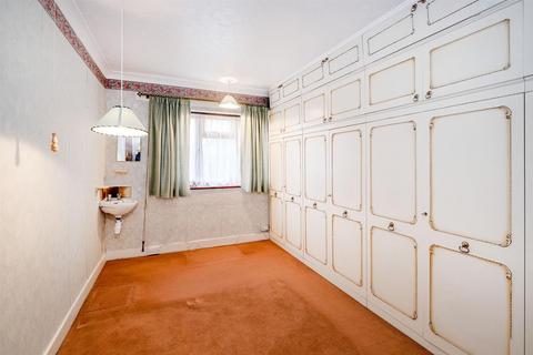 25 Denner Road, London, E4 7SQ