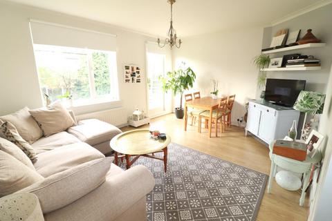 Flat 8, Howard House Howard Road, London, SE20 8HH