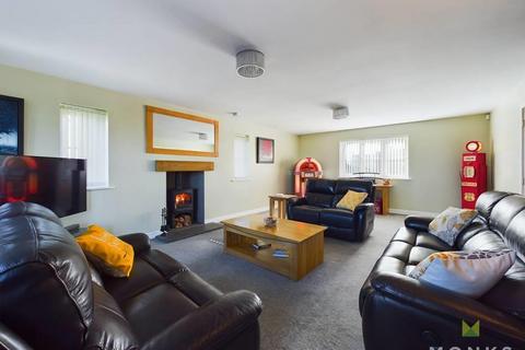 4 bedroom detached house for sale, Welsh Frankton, Oswestry
