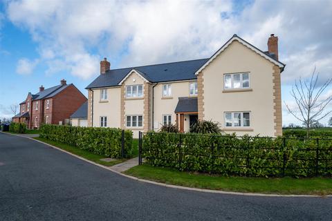 4 bedroom detached house for sale, Welsh Frankton, Oswestry