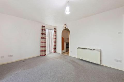 Studio for sale, Orchard Grove, Anerley