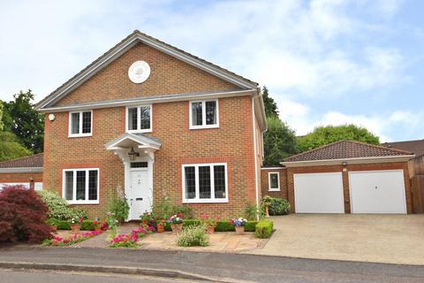 4 bedroom detached house for sale, Rosslyn Park, Weybridge, KT13