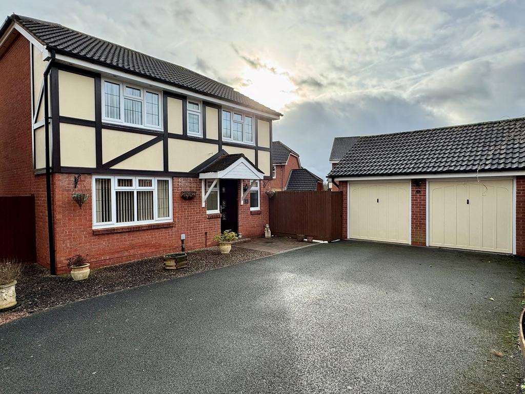 Muirfield Close, Holmer, Hereford, HR1 4 bed detached house for sale