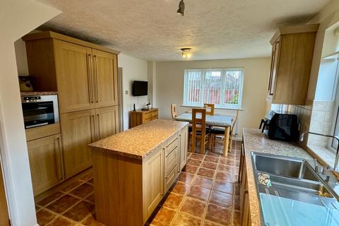 4 bedroom detached house for sale, Muirfield Close, Holmer, Hereford, HR1