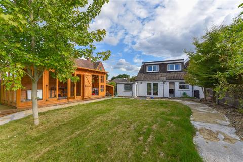 4 bedroom semi-detached bungalow for sale, North Street, Rothersthorpe, Northampton