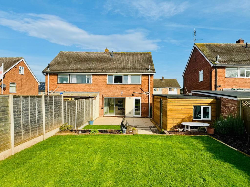 Hewitt Avenue, Hereford, HR4 3 bed semidetached house for sale £295,000