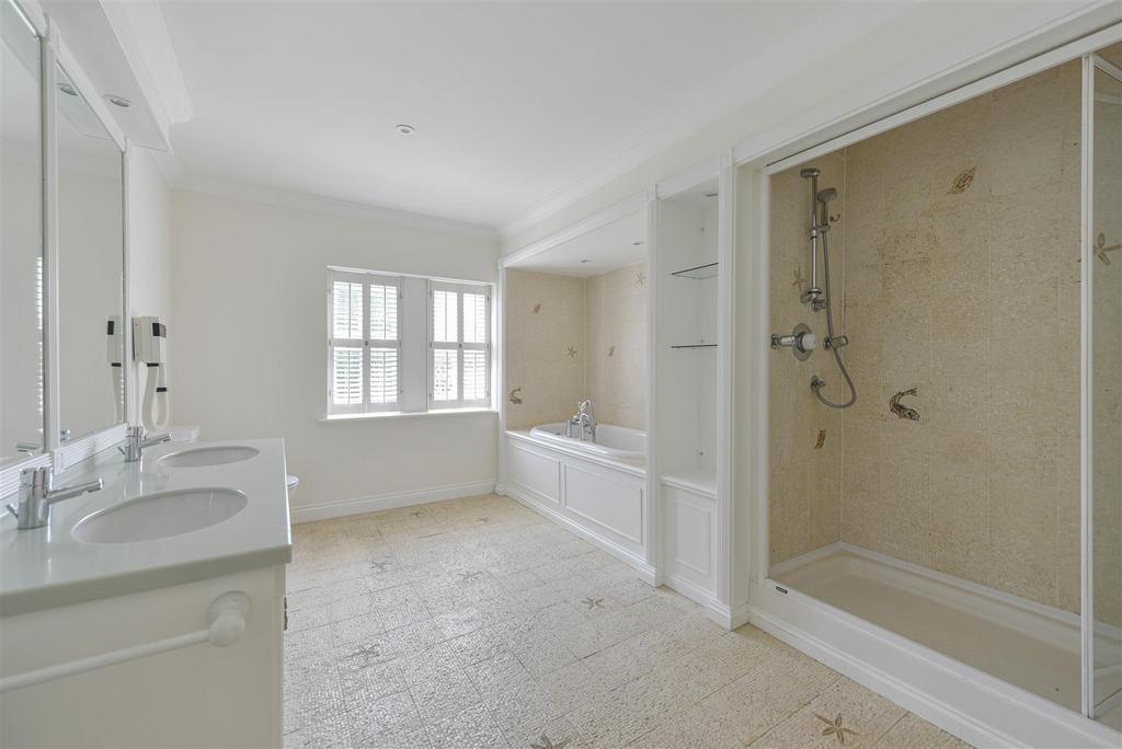 Ensuite