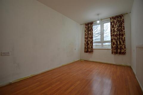 2 bedroom flat for sale, Hevelius Close, London SE10 - CHAIN FREE