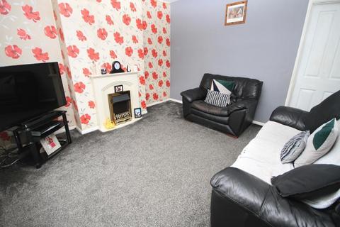 3 bedroom townhouse for sale, Peterborough Road, Eccleshill, Bradford