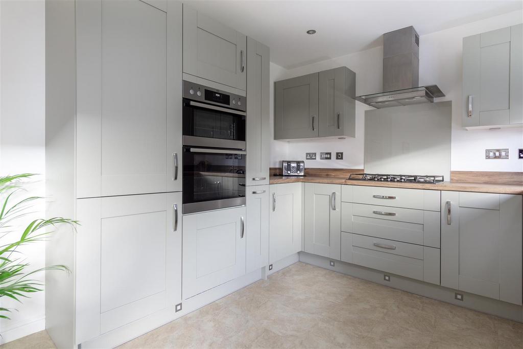 Kitchen / Diner / Family Area