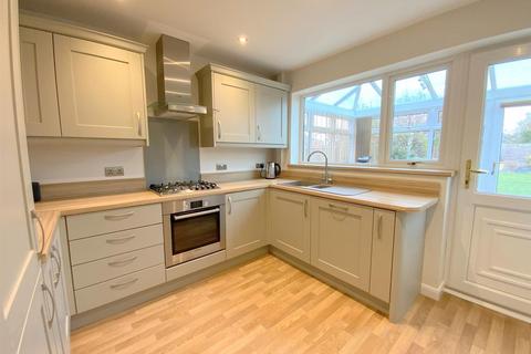 4 bedroom detached house for sale, Carmen Crescent, Holton-Le-Clay