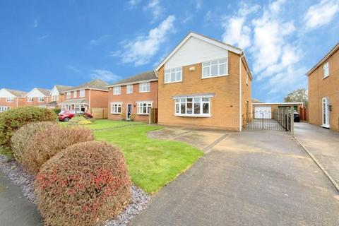 31 Carmen Crescent, Holton Le Clay, Grimsby, DN36 5DD