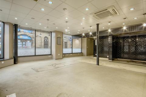 Retail property (high street) to rent, High Street, Skipton