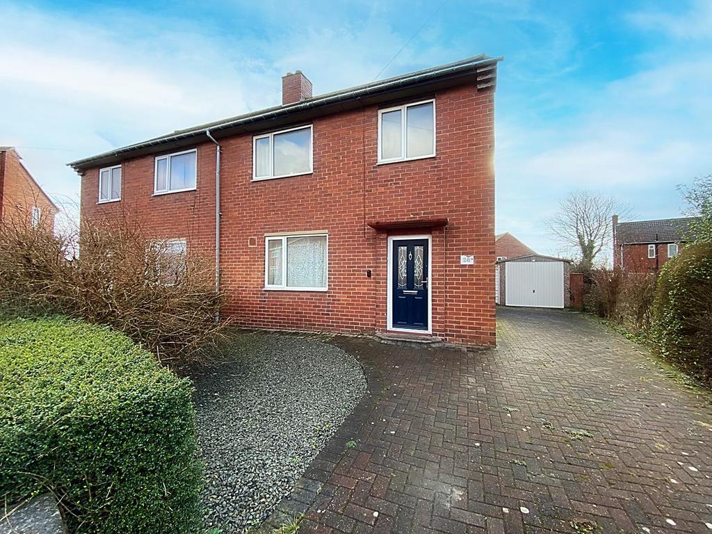 St. Cuthberts Road, Holy Cross, Wallsend 3 bed semidetached house for