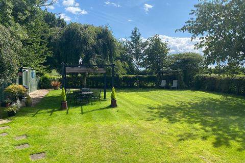 3 bedroom detached bungalow for sale, Grassthorpe Road, Normanton on Trent, Newark