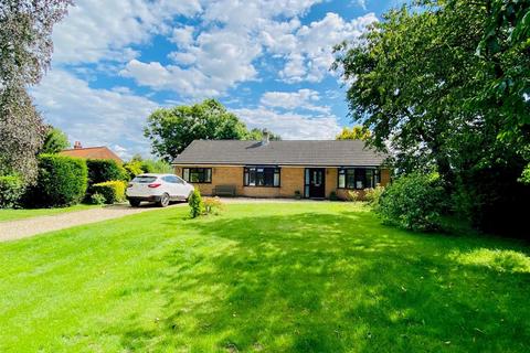 3 bedroom detached bungalow for sale, Grassthorpe Road, Normanton on Trent, Newark