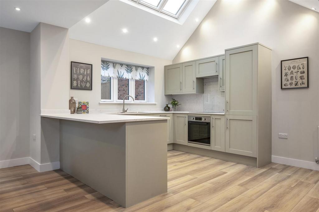 Open plan living/dining kitchen