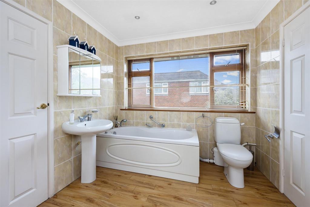 En-suite Bathroom