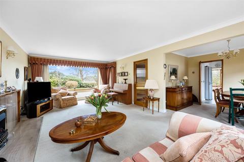 13 Surrenden Crescent, Brighton, BN1 6WE