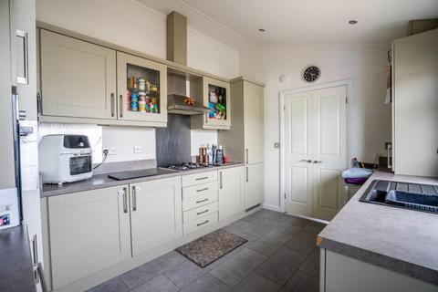 2 bedroom detached bungalow for sale, Elm Avenue, Acaster Malbis, York