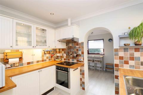 42 Rounton Road, Church Crookham, Fleet, GU52 6HB
