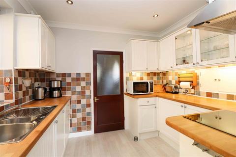 42 Rounton Road, Church Crookham, Fleet, GU52 6HB