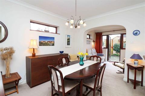 42 Rounton Road, Church Crookham, Fleet, GU52 6HB