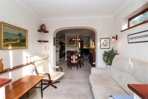 42 Rounton Road, Church Crookham, Fleet, GU52 6HB