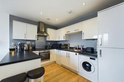 2 bedroom flat for sale - 170 London Road, Wallington SM6
