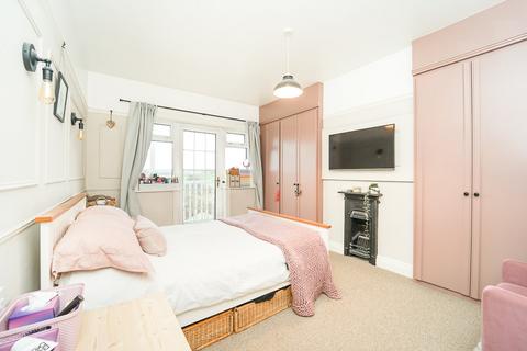 9 Berkeley Crescent, Uphill, Weston-super-mare, BS23 4XZ