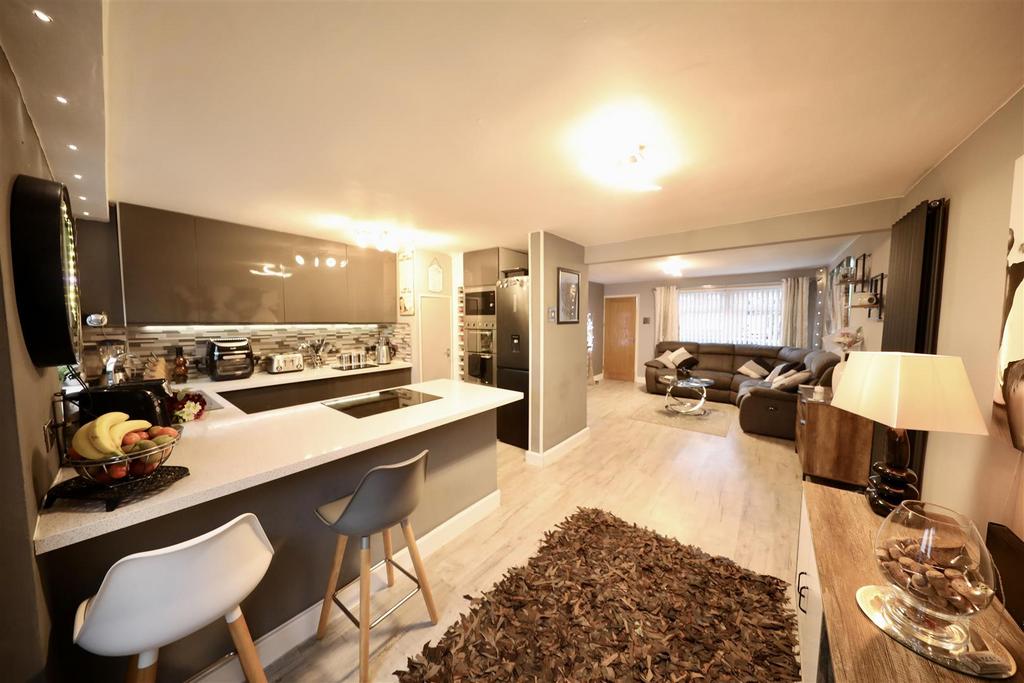 Paxdale, Hull 3 bed semidetached house for sale £170,000